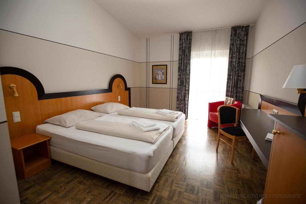 Hotel Fuchspalast Sankt Veit an der Glan Extérieur photo